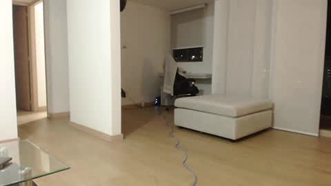 Snapshot of antony_smithh chatting on September 15, 5:20 am antony_smithh online show from September 15, 5:20 am