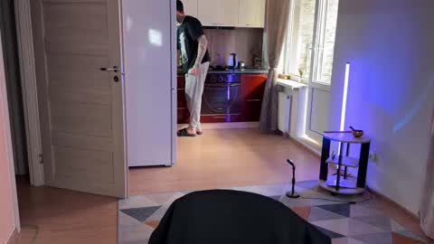 Tom online show from March 25, 8:54 am