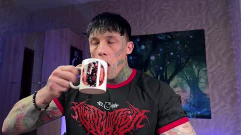 Tom online show from February 18, 8:03 am