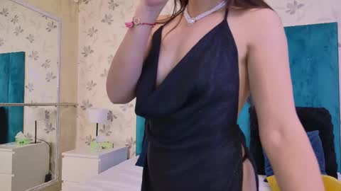 AnyaHappiness online show from March 4, 8:55 am