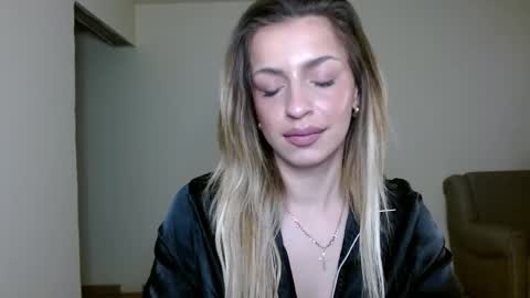 Anya online show from April 18, 10:54 pm