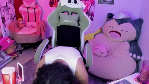 Any online show from February 25, 5:44 am