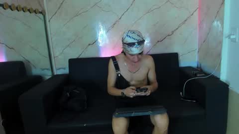 anyelo_sexyhot online show from October 6, 12:45 pm