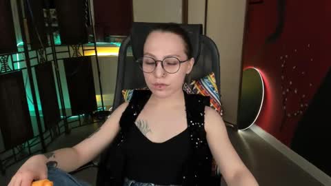 APHEX QUEEN online show from March 12, 7:14 pm