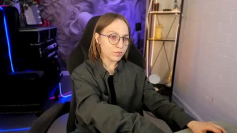 APHEX QUEEN online show from February 27, 9:07 am