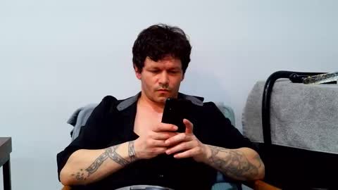 apocalypse_cream online show from March 2, 12:59 am