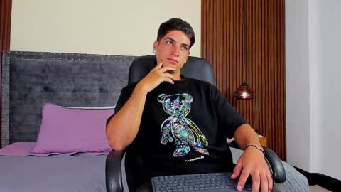 Snapshot of apolo_moon18 chatting on October 14, 8:45 pm Apolo online show from October 14, 8:45 pm
