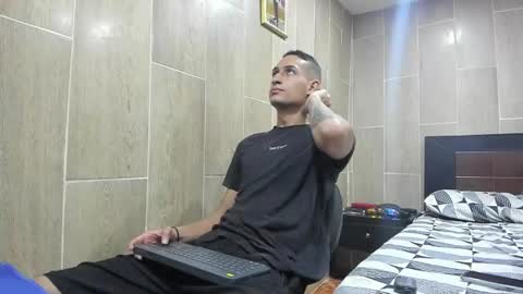 Andres online show from February 11, 2:35 am