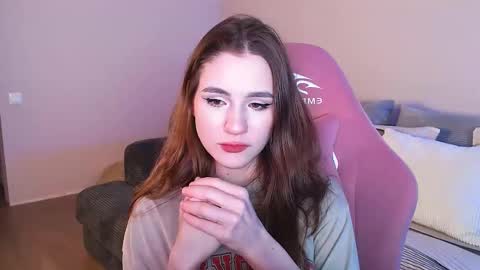 Snapshot of april_felicity chatting on March 12, 6:53 pm April online show from March 12, 6:53 pm