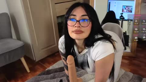 Cris online show from June 2, 12:29 pm