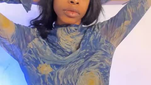 aprillebony319262 online show from April 5, 9:45 pm