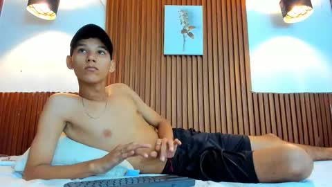 aquarius_xxx online show from October 27, 11:43 am