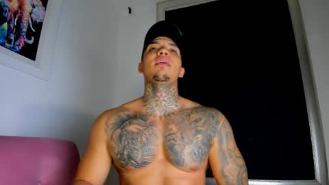 AquilesElpapi online show from October 6, 2:07 am