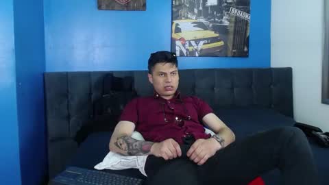 aquilestaylor online show from June 18, 2:11 pm