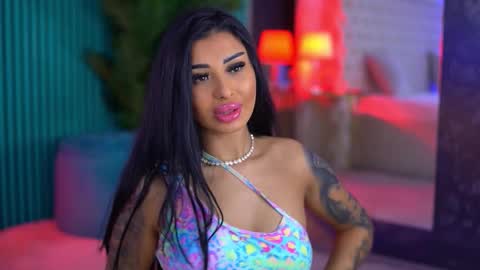 arabellaposh online show from December 19, 7:15 am