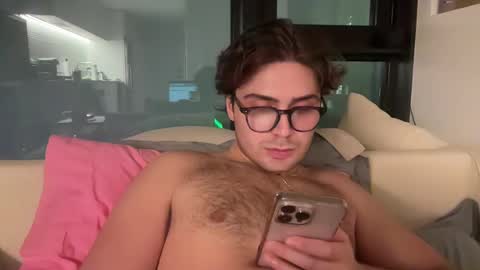 arabmoneyxo2 online show from February 17, 5:36 am