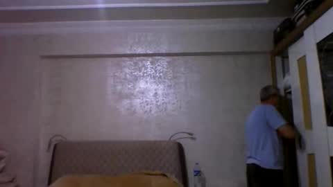 arammiran13 online show from October 12, 7:05 pm