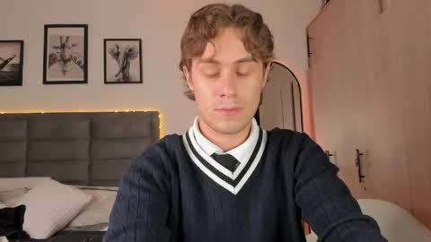 Archie online show from April 30, 8:57 pm