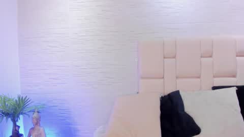    online show from January 16, 8:40 pm