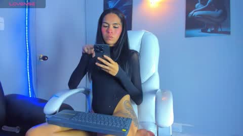 Ari online show from February 18, 9:25 pm