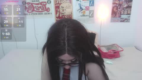 Snapshot of ari_rossee_ chatting on February 12, 5:58 am online show from February 12, 5:58 am