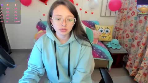 Snapshot of aria_alaia chatting on March 5, 3:40 am Linda online show from March 5, 3:40 am