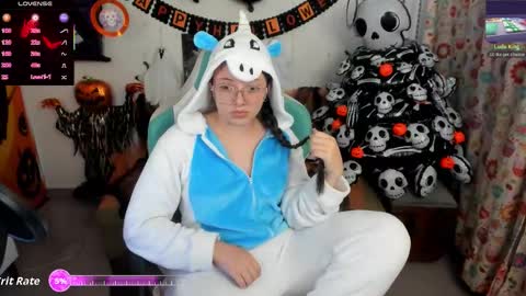 Snapshot of aria_alaia chatting on October 15, 2:15 am Linda online show from October 15, 2:15 am