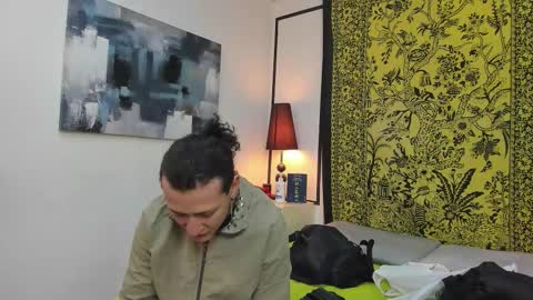 aria y orien  online show from October 14, 11:13 am