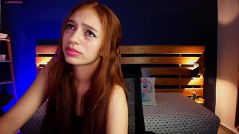 Aria online show from December 23, 7:41 pm