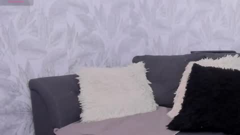 ariadnaa_brown1 online show from October 11, 4:43 pm