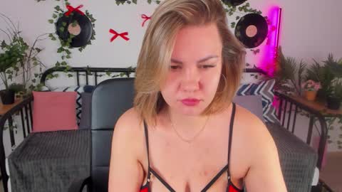 ariaeven online show from February 24, 9:34 am