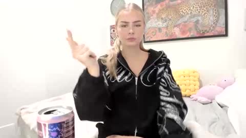 Ariah online show from January 13, 8:49 pm