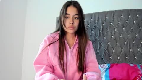 Snapshot of ariamontgomeryyy chatting on January 20, 9:35 am Aria Montgomery online show from January 20, 9:35 am