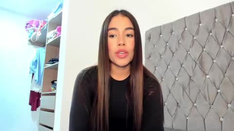 Snapshot of ariamontgomeryyy chatting on December 29, 1:45 am Aria Montgomery online show from December 29, 1:45 am