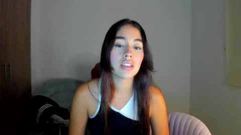 Snapshot of ariamontgomeryyy chatting on March 6, 3:02 am Aria Montgomery online show from March 6, 3:02 am