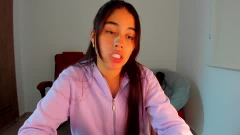 Snapshot of ariamontgomeryyy chatting on March 10, 3:12 am Aria Montgomery online show from March 10, 3:12 am