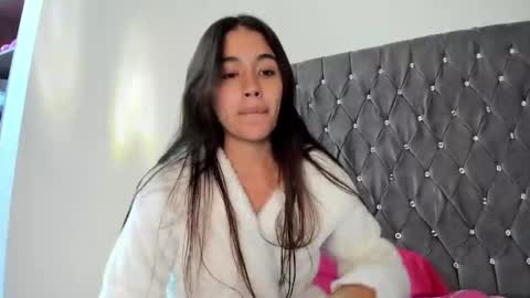 Snapshot of ariamontgomeryyy chatting on January 14, 4:57 am Aria Montgomery online show from January 14, 4:57 am