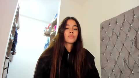 Snapshot of ariamontgomeryyy chatting on December 31, 4:49 am Aria Montgomery online show from December 31, 4:49 am