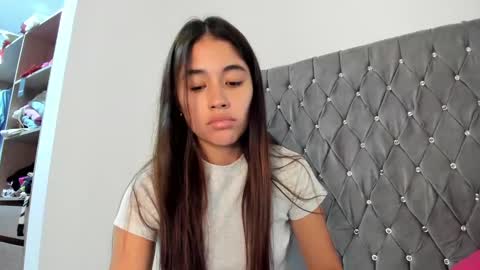 Snapshot of ariamontgomeryyy chatting on January 14, 4:50 pm Aria Montgomery online show from January 14, 4:50 pm