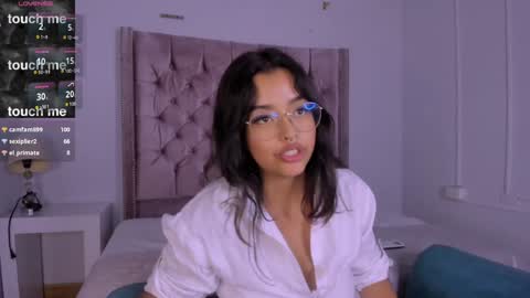 Snapshot of ariana_pierce chatting on January 17, 8:13 am Ariana online show from January 17, 8:13 am