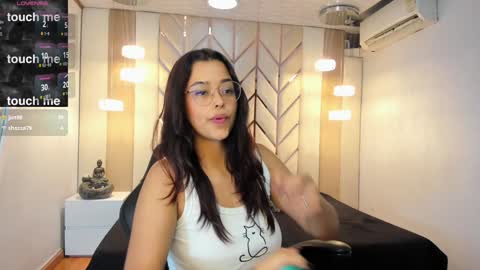 Snapshot of ariana_pierce chatting on January 31, 8:11 am Ariana online show from January 31, 8:11 am