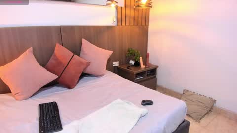 ARIANA SCOTT online show from February 4, 5:10 am