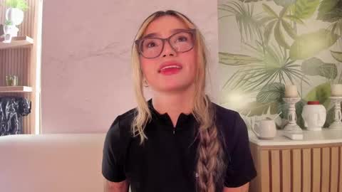 Ari online show from November 9, 3:10 am