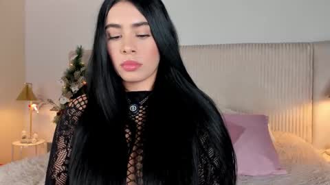 Susan online show from December 16, 8:48 pm