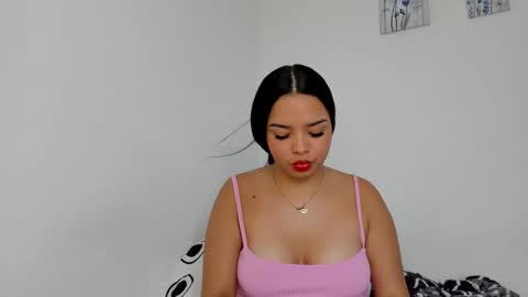 Snapshot of arianna_5 chatting on September 20, 6:44 pm Ari 3 online show from September 20, 6:44 pm
