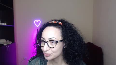 Snapshot of arianna_tifany chatting on February 3, 9:30 am Arianna online show from February 3, 9:30 am