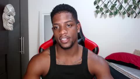 Snapshot of arielbronwxxx chatting on March 8, 8:14 pm chris online show from March 8, 8:14 pm