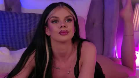 Ariell online show from November 7, 8:00 pm