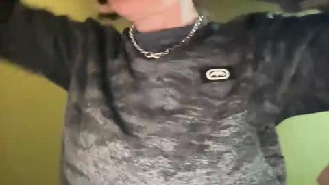 ariel  colin when hes here online show from January 11, 1:50 pm