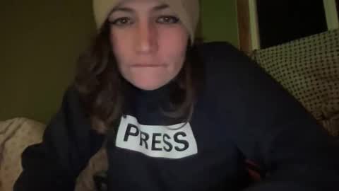 ariel  colin when hes here online show from April 8, 4:59 am